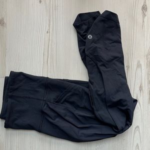 Lululemon Leggings w/mesh and pockets